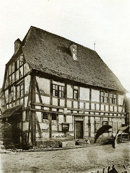 Das Rathaus in Wirtheim, 1895