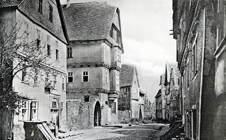 Blick durch die Geismargasse zum Fritzlarer Marktplatz, 1867
