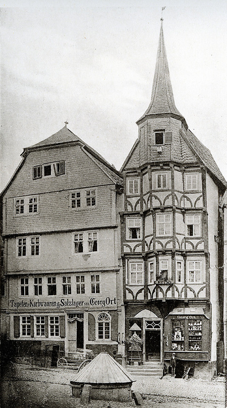 Das Kaufhaus am Fritzlarer Markt, 1890-1900