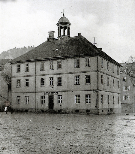 Das Neue Rathaus in Gudensberg, um 1900