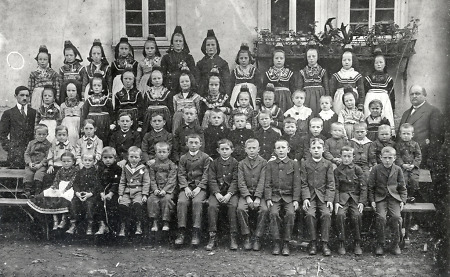 Schulklasse in Roth, 1909-1910