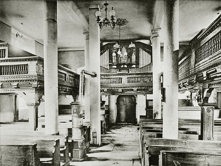 Das Innere der Kirche in Helsa, um 1910