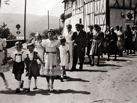 Hochzeitszug in Brandoberndorf, 1955
