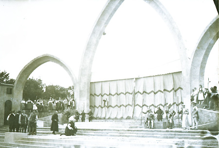 Theateraufführung auf der Marburger Schlossparkbühne, 1928