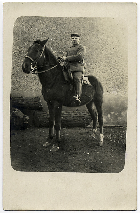 Kavallerist aus Hangenmeilingen zu Pferde, um 1914
