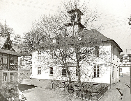 Alte Schule von Brandoberndorf, 1955