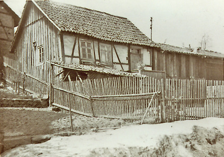 Haus einer armen Familie in Hattenbach, 1955