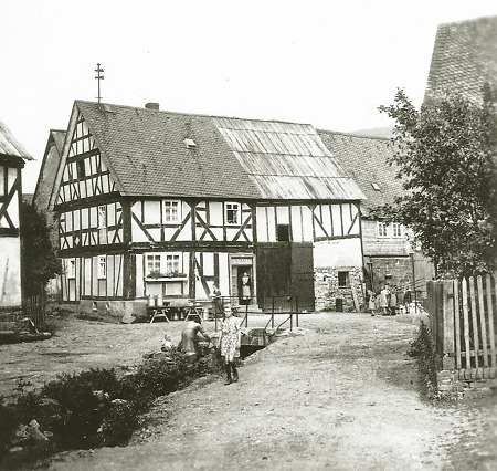 Dorfstraße in Oberroßbach, um 1930