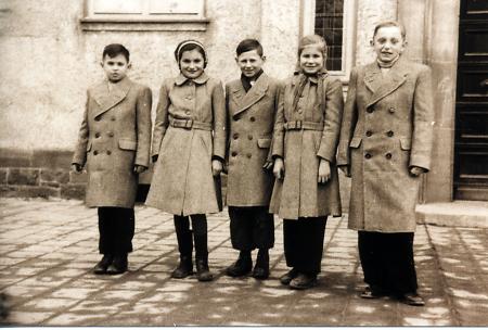 Jungen und Mädchen in Fritzlar, 1951