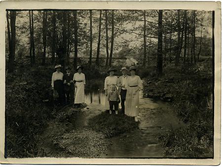 Familienfoto an der Eder, 1919
