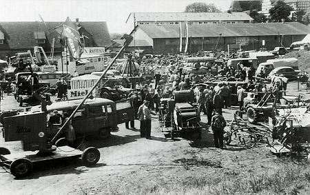 Jahrmarkt oder Ausstellung in Fritzlar, um 1950-1960