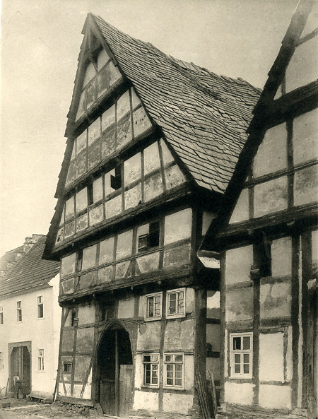 Das Haus Nr. 42 in Helmarshausen, vor 1890