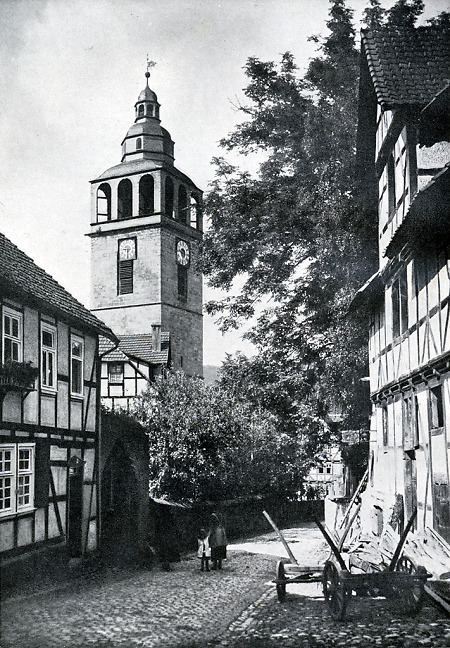 Blick auf die Kirche von Allendorf an der Werra, vor 1930