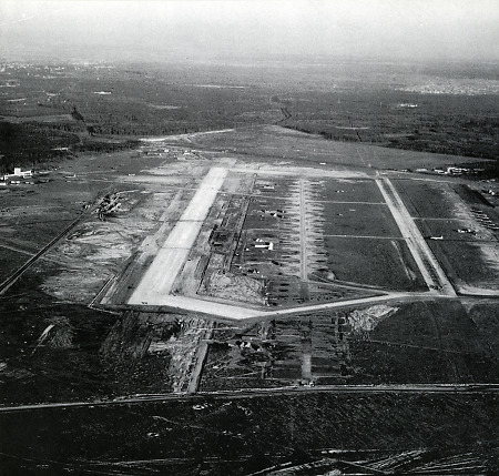 Anflug auf den Frankfurter Flughafen, 1946