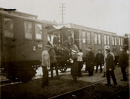 Ausladen von Verwundeten am Butzbacher Bahnhof, 1914-1918
