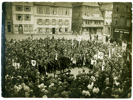 Kundgebung des Jungdeutschen Ordens auf dem Butzbacher Marktplatz, 23. Juni 1923