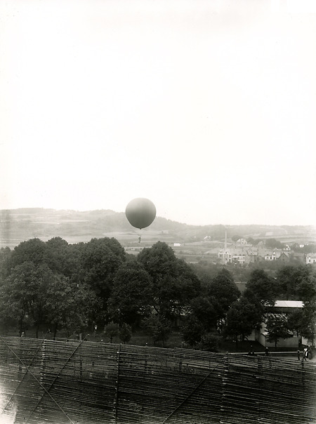 Ballonaufstieg der Käthchen Paulus über Herborn, 1909