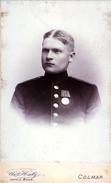 Junger Mann aus Herborn als Soldat bei den Bückeburger Jägern, 1890-1914