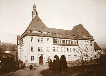Das Verwaltungsgebäude der Herborner Landes-Heil- und Pflegeanstalt, um 1925