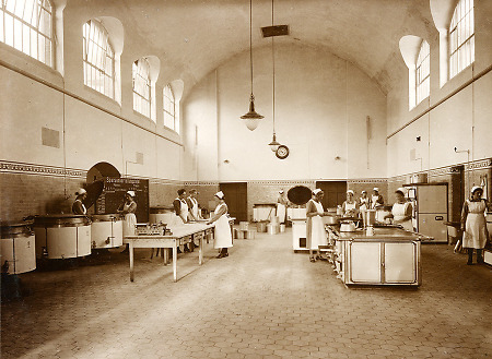 Die Küche der Landes-Heil- und Pflegeanstalt Herborn, um 1925
