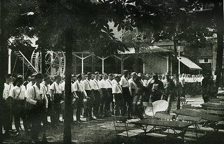 SA-Appell im Stadtparkgarten in Kassel, August 1931