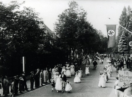 Umzug beim Winzerfest in Bensheim, 1932