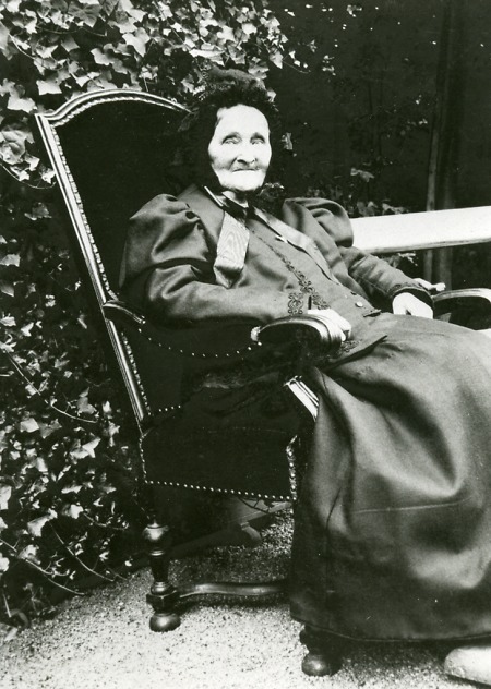 Ernestine Freiin Überbrück von Rodenstein, 1890-1901