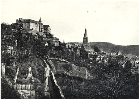 Blick von Südwesten auf den Marburger Schlossberg, um 1875