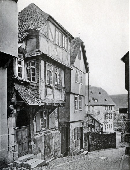 Augustinergasse von Marburg, um 1875