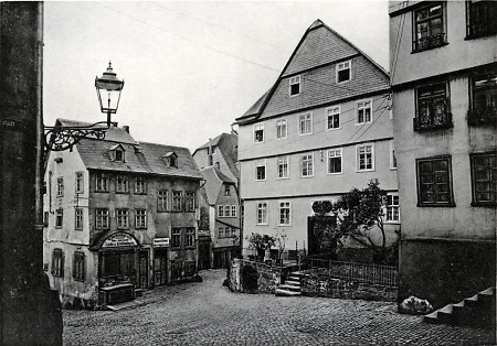 Blick in die Hofstatt in Marburg, 1900-1910?