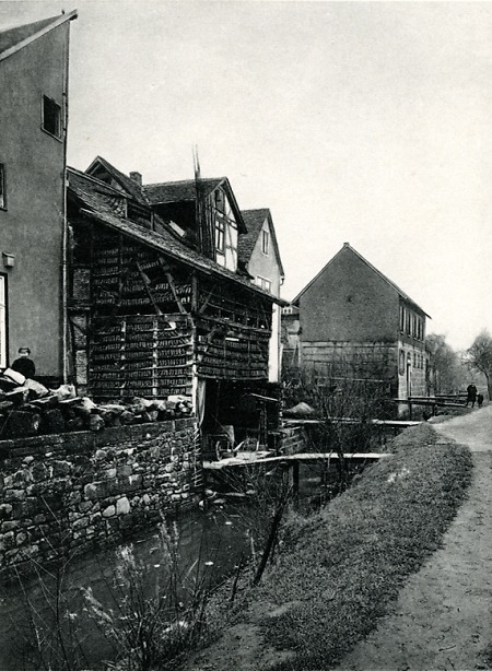 Am Erlengraben in Weidenhausen, um 1900