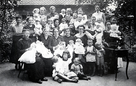 Säuglingsberatung in Hirschhorn, 1917/18