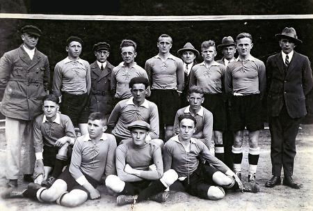 Die Fußballmannschaft in Allendorf, 1933
