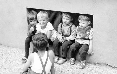 Spielende Kinder in Wiesbaden, September 1967