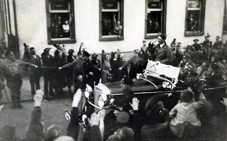 Hitler in Bensheim, 20. März 1935