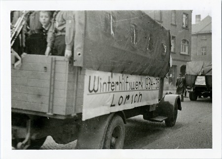 Lastwagen des Winterhilfswerk Lorsch in Bensheim, 1934-1935