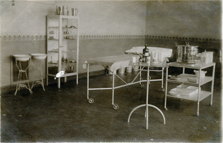 Operationssaal in einem Bensheimer Lazarett, 1914-1918?