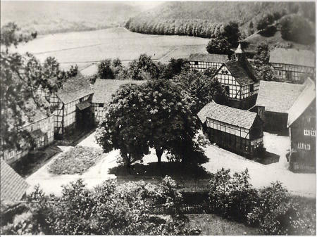 Dorfzentrum von Asel, 1910