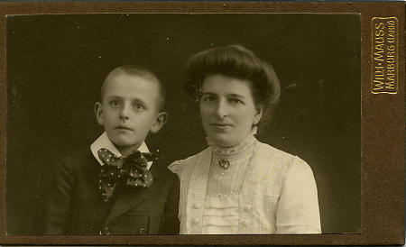 Mutter mit Kind, um 1900