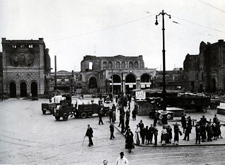 Zerstörter Hauptbahnhof in Kassel, Frühjahr 1945