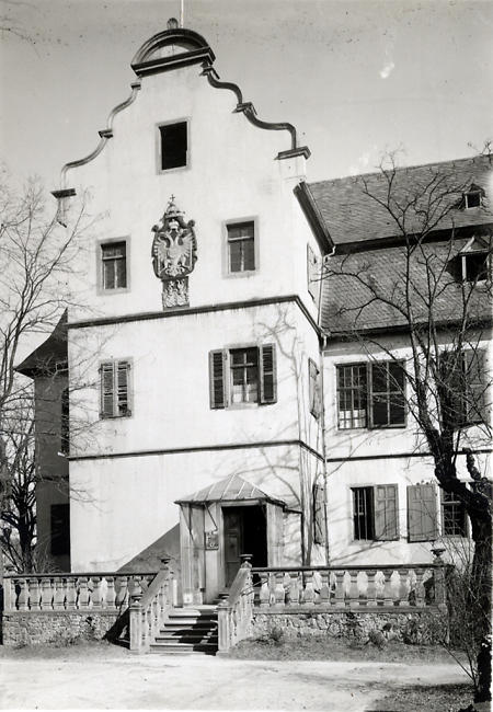 Das Schloss in Ober-Mörlen, um 1900