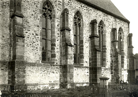 Außenansicht der Kirche in Wiesenfeld, um 1900