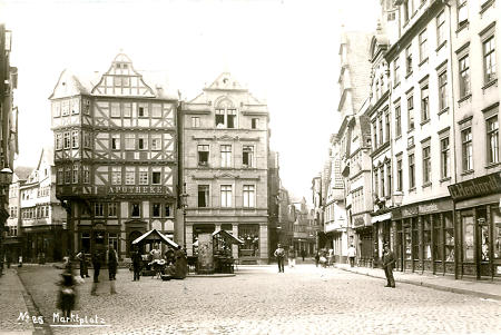 Marktplatz in Gießen, um 1900