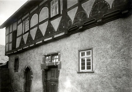 Verziertes Fachwerkhaus in Langsdorf, um 1900
