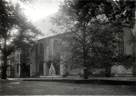 Marienstiftskirche in Lich, um 1900