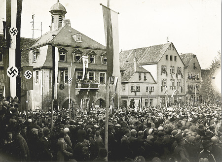 Feier zum 1. Mai auf dem Obermarkt in Gelnhausen, 1933