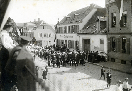 Festzug zur Einholung einer neuen Glocke in Gelnhausen, 13. Mai 1909