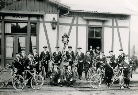 Der Radfahrclub „Barbarossa“ aus Gelnhausen, um 1900