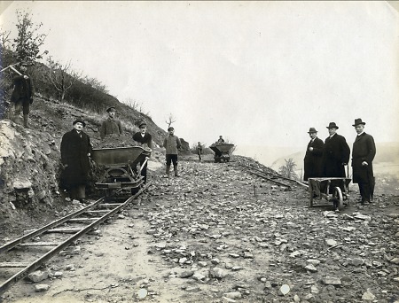 Bau eines Fuhrwegs am Schnepfenkopf bei Gelnhausen, 1925