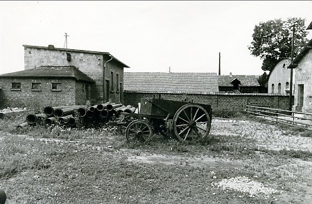 Abstellplatz auf dem städtischen Schlachthof in Gelnhausen, um 1950